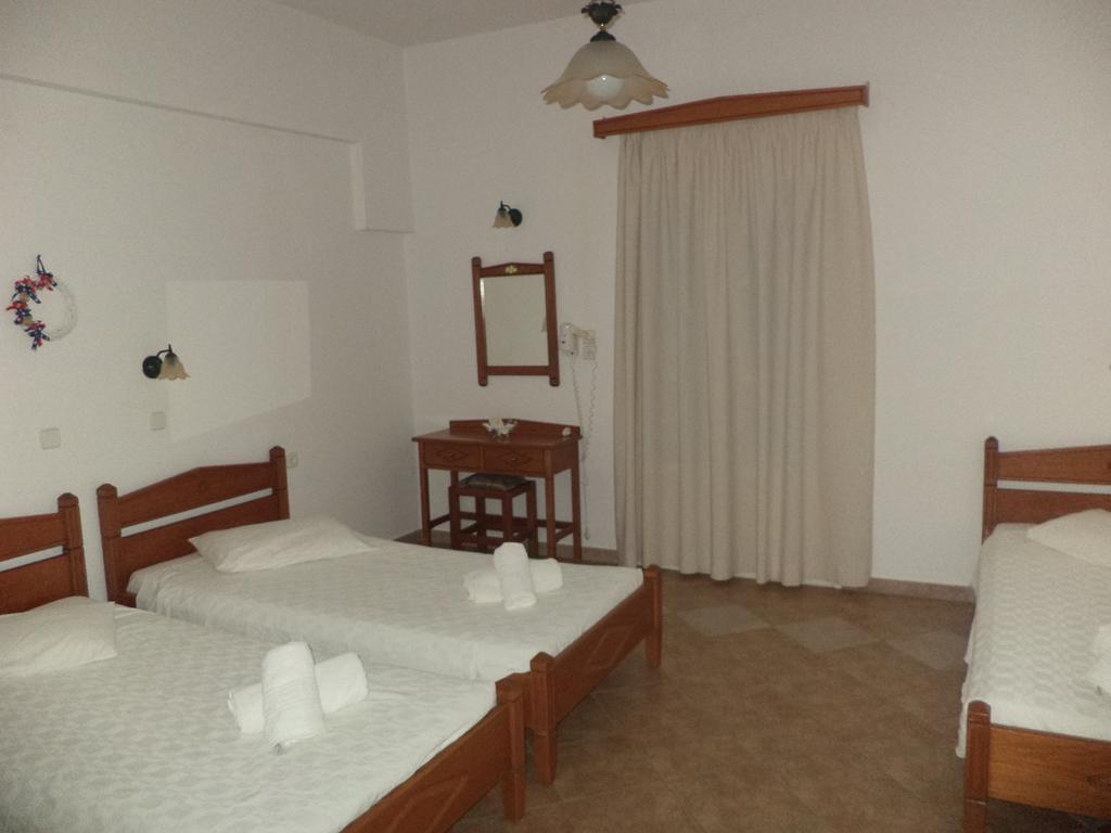 Akteon Hotel Logaras Oda fotoğraf